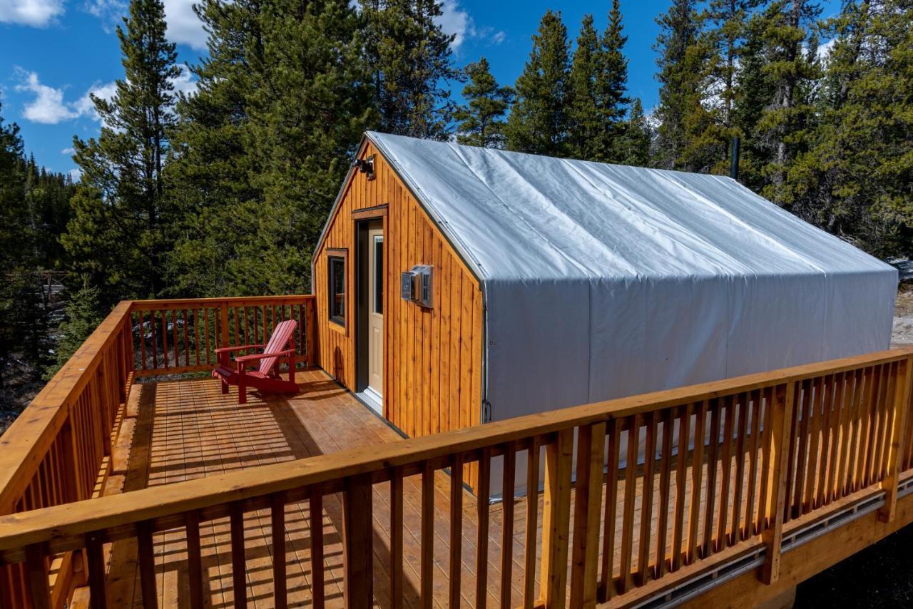 קאנאנסקיס ווילאג' Mount Engadine Lodge מראה חיצוני תמונה
