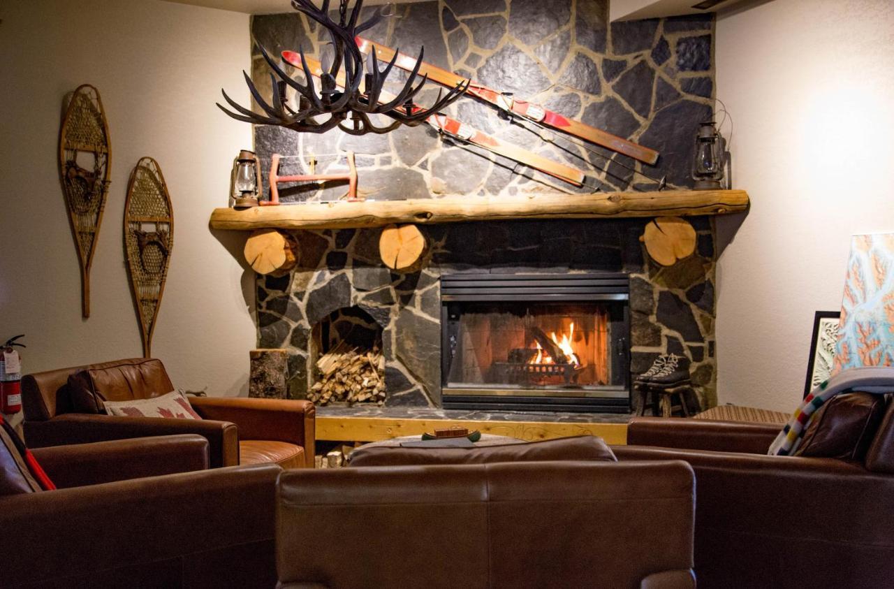 קאנאנסקיס ווילאג' Mount Engadine Lodge מראה חיצוני תמונה