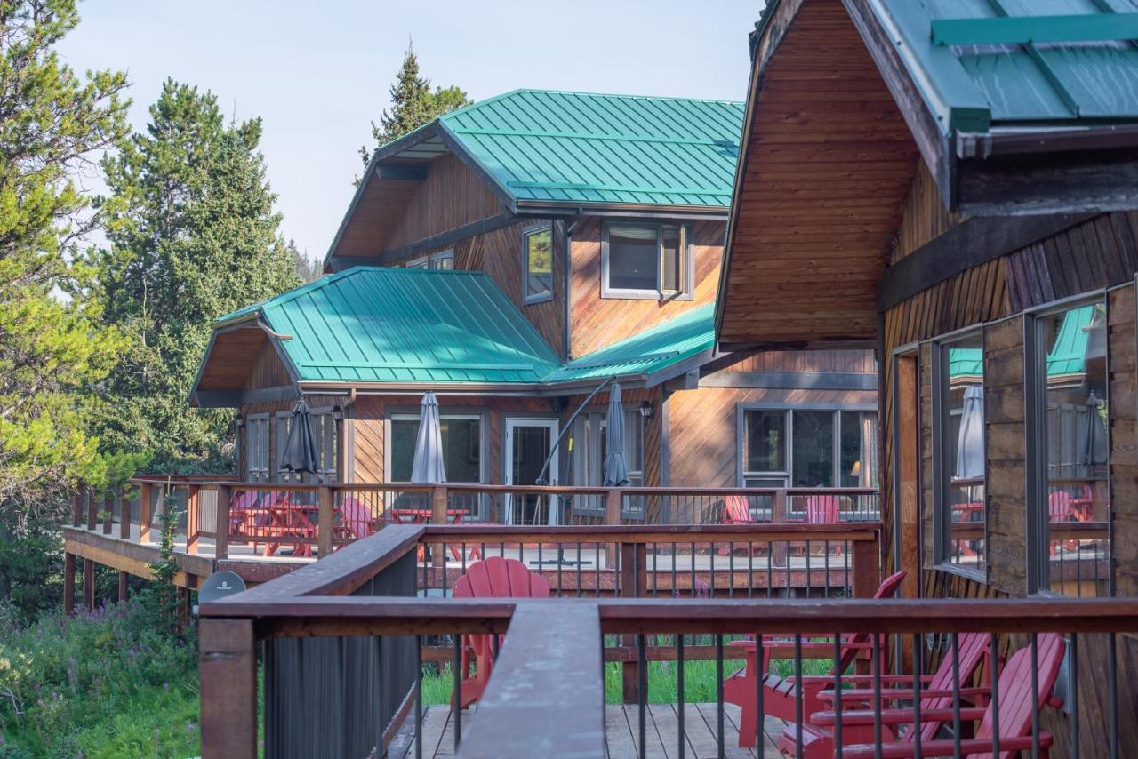 קאנאנסקיס ווילאג' Mount Engadine Lodge מראה חיצוני תמונה