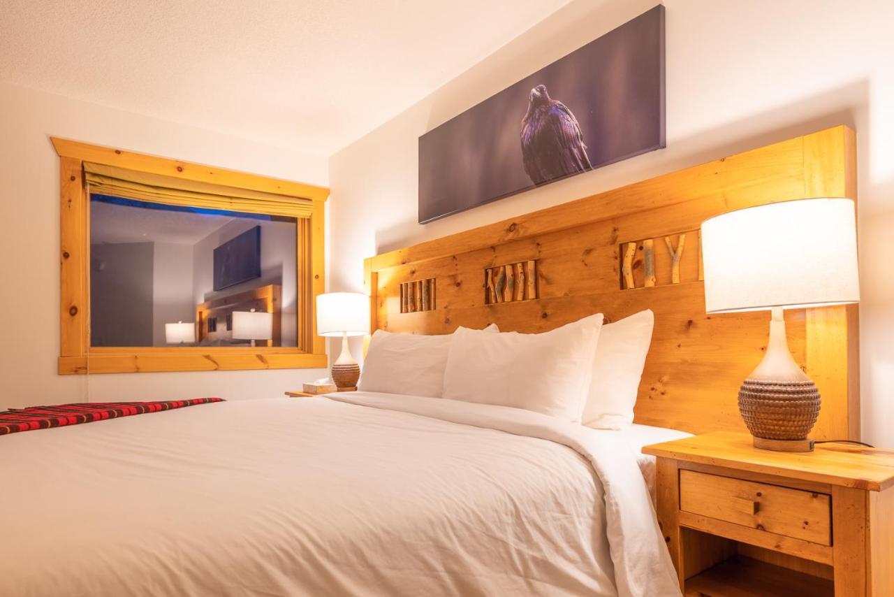קאנאנסקיס ווילאג' Mount Engadine Lodge מראה חיצוני תמונה