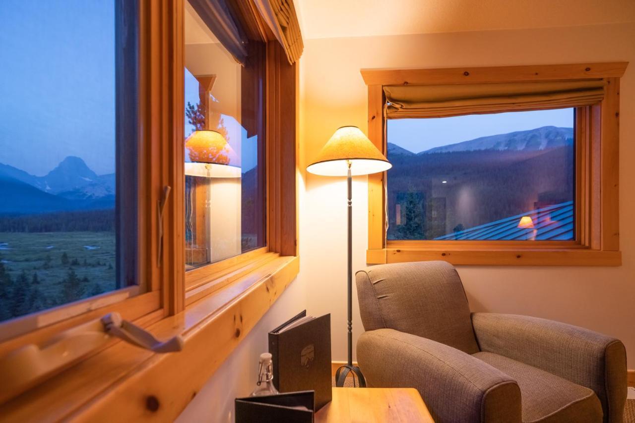 קאנאנסקיס ווילאג' Mount Engadine Lodge מראה חיצוני תמונה